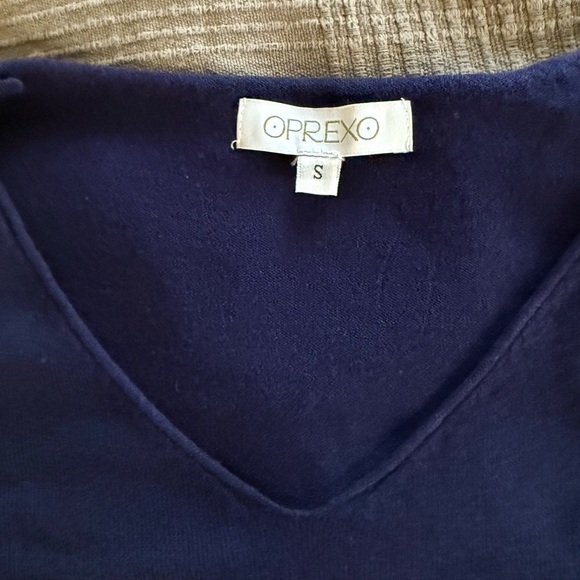 Women’s V Neck Pullover Sweater - Picture 6 of 8